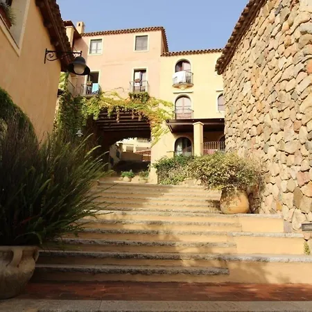 Apartment In Mit Moeblierter Terrasse Villasimius
